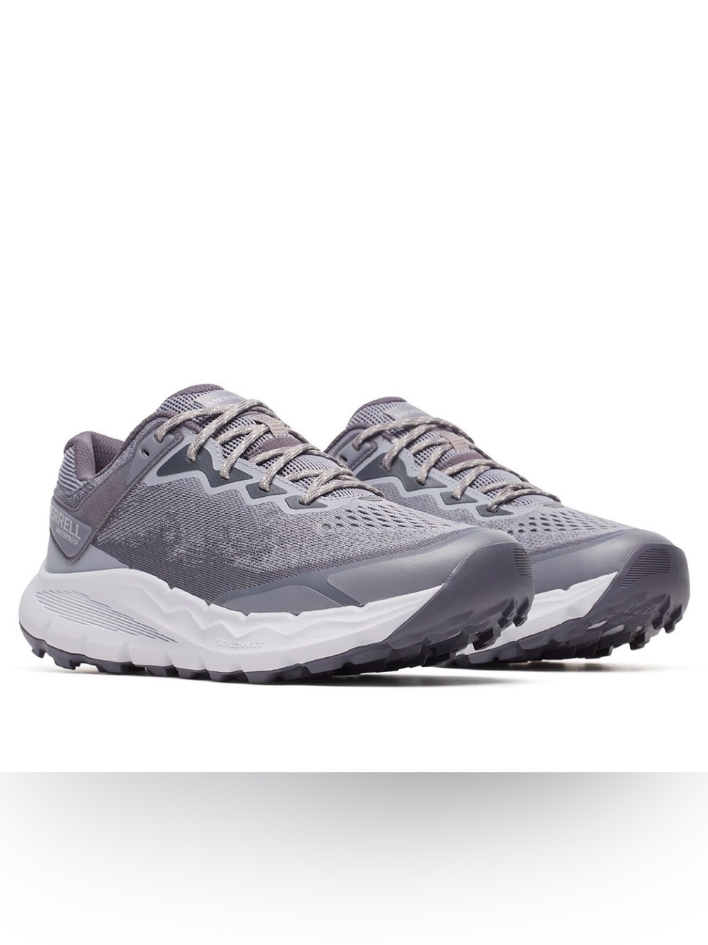 NWT Merrell Men's Nova 4 Water proof trail running shoe